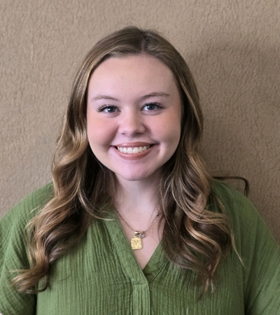 Maddie-Lumpkin-Receptionist-Rehab-partners-Centre-AL